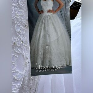 New wedding dress